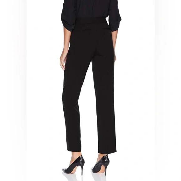 NWT NWT Rafaella Curvy Gabardine Slim Leg Stretch Dress Pant Size 6P - Picture 2 of 5